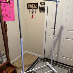 Cloths Rack 