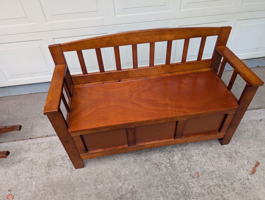 Wooden Storage Bench / Toy Chest - Mission Style