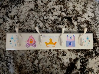 DISNEY ONCE UPON A TIME WALL DECOR WITH 4 HOOKS