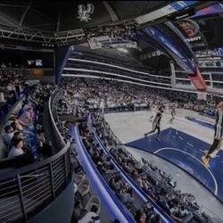 DALLAS MAVS VS GOLDEN STATE WARRIORS COSM CHRISTMAS DAY 