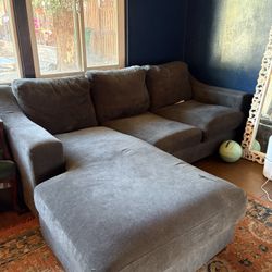 Couch 