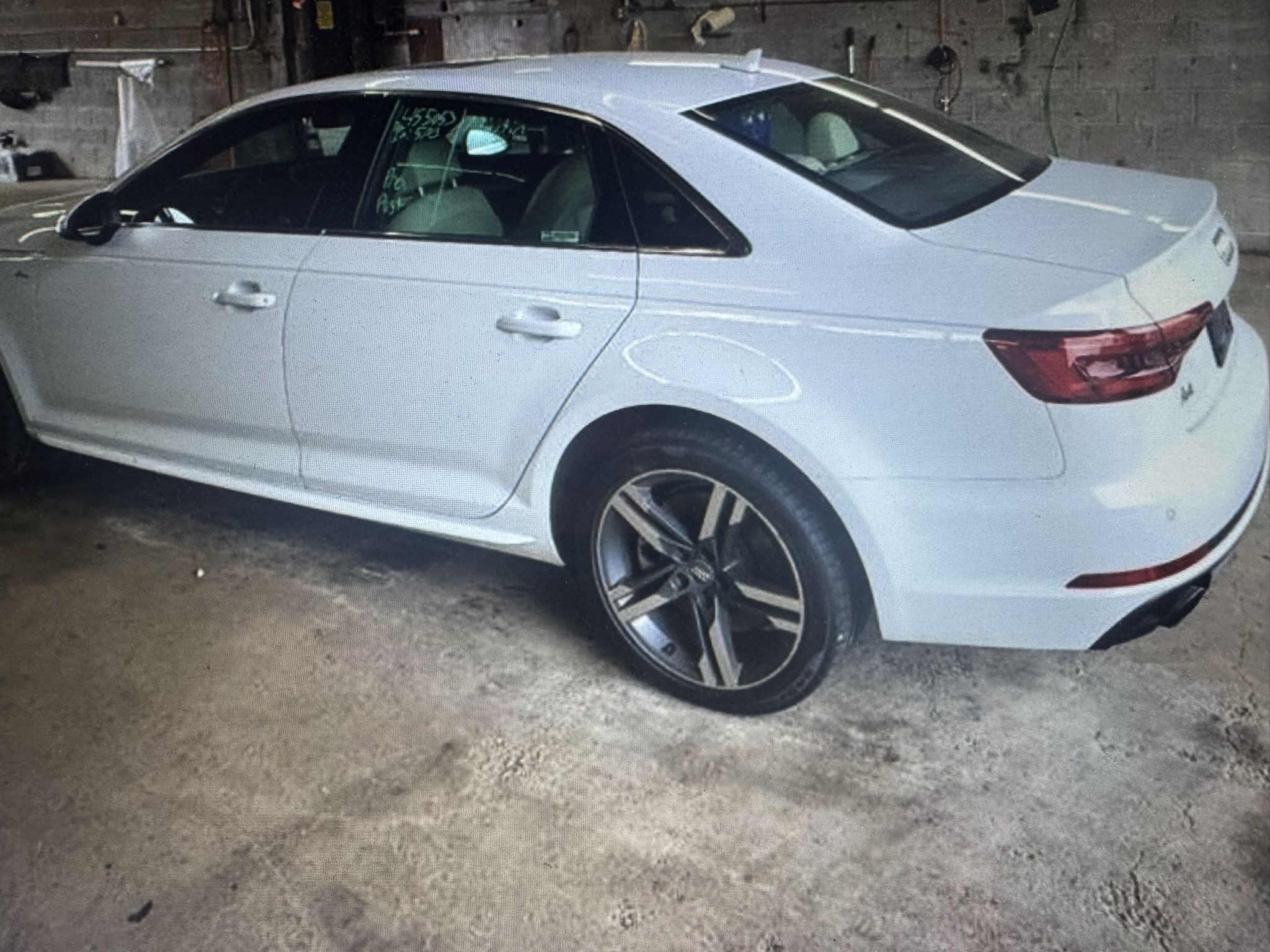 2018 Audi A4 Doors Fender Interior PARTS