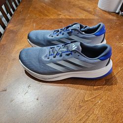 Adidas 
Supernova Rise 2 Running Shoes
