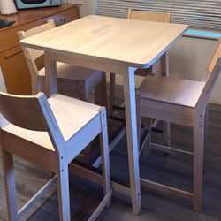 Tall Dinning Table With 4 Chairs