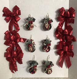 Christmas ornaments and bows set 7