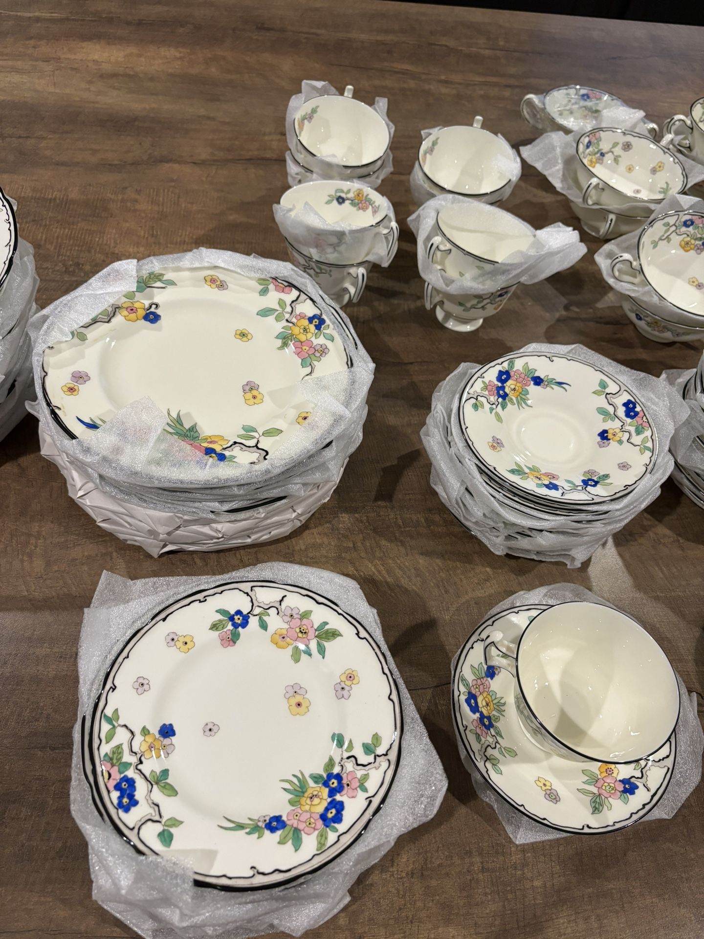 Royal Doulton (H3553) $4K (OBO)