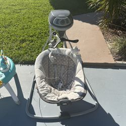 Graco Simple Sway Swing