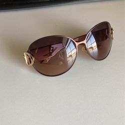Sunglasses Dior Women Used. Lense Is Scratched