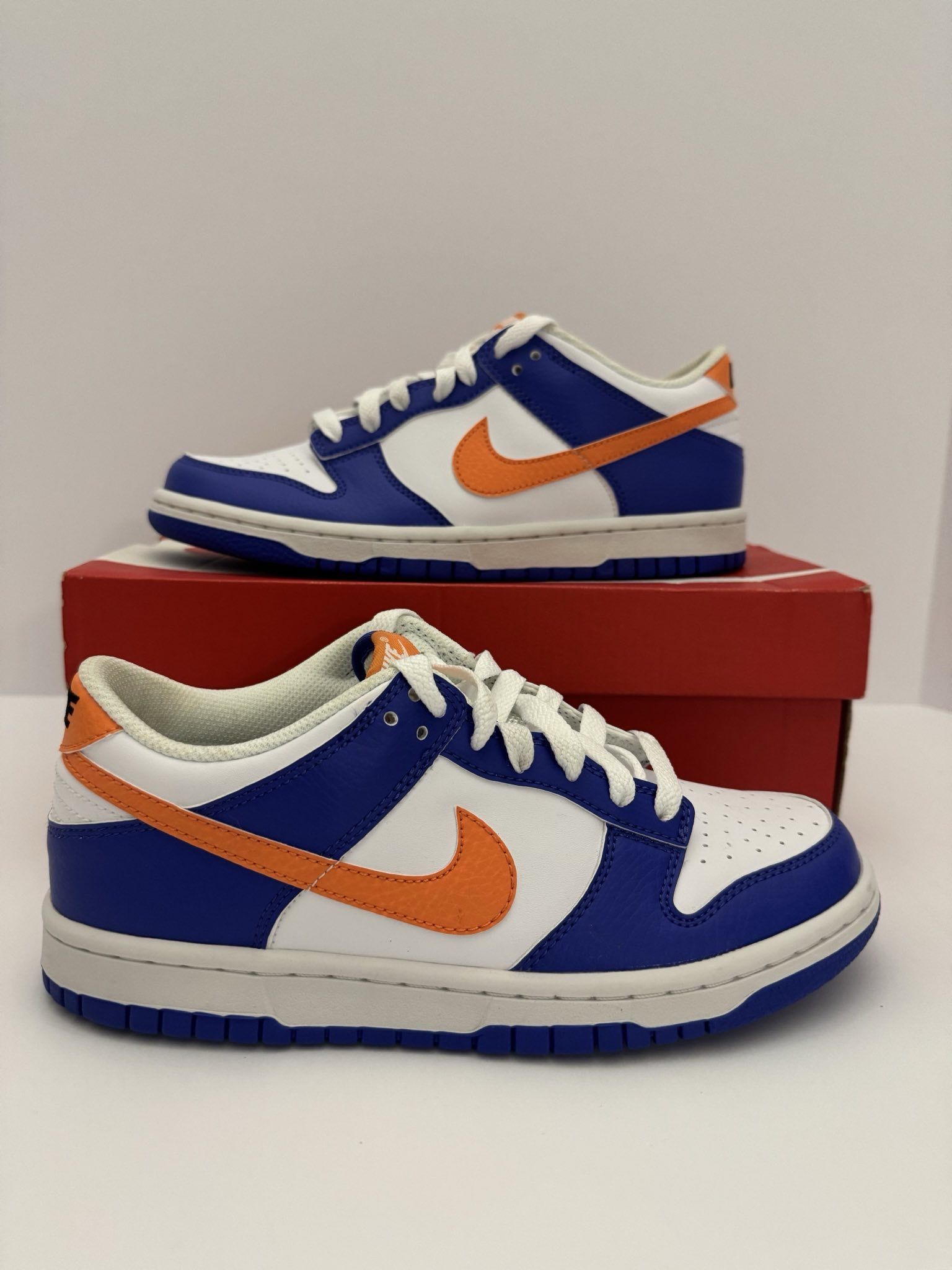 Nike Dunk Low GS Knicks 5.5Y (7W) - VNDS OG Box - $90 OBO
