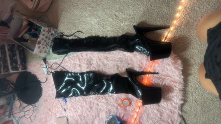 Stripper heels size 9