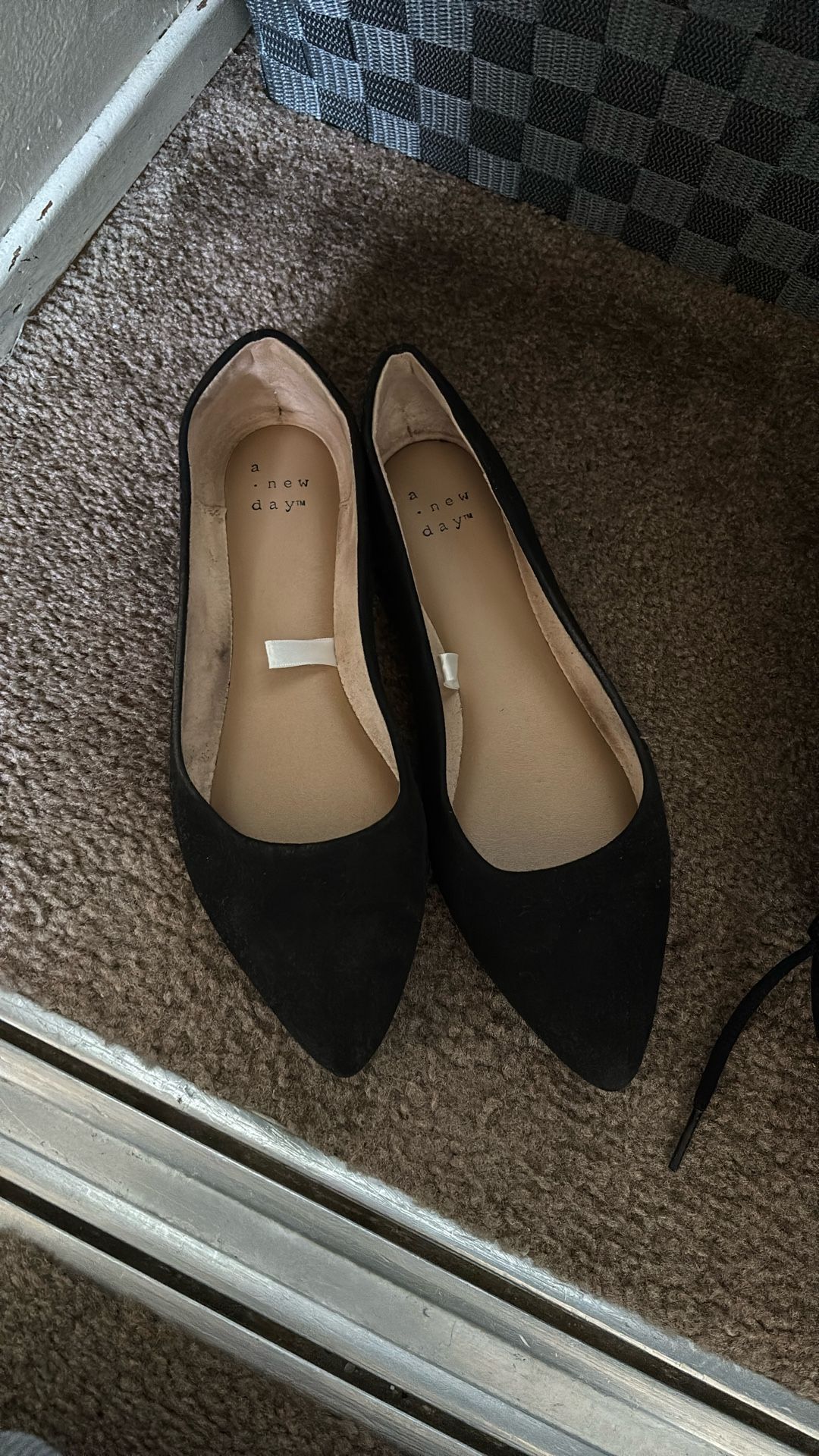 black flats