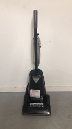 Very strong vacuum works great