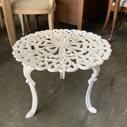 Metal Patio Accent Table/Plant Table 