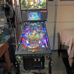 METALLICA REMASTERED PREMIUM PINBALL MACHINE BY STERN
