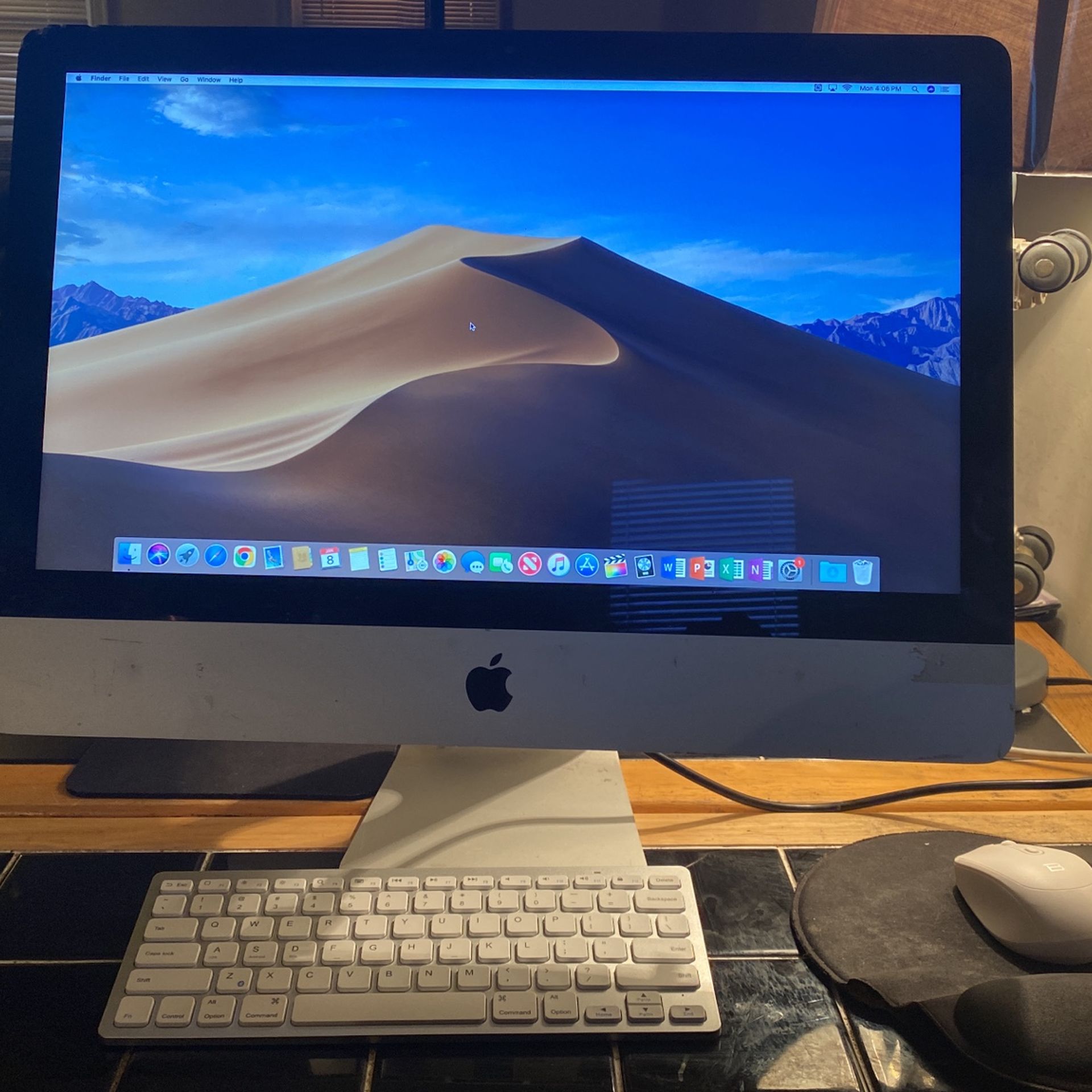 iMac 2013 215 inches 8gb RAM 1tb Drive Slim