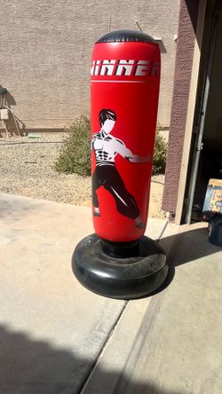 Kickboxing inflatable punching bag