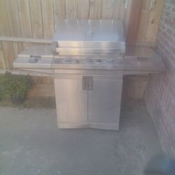 It's A Used In Very Good Condition BBQ Pit