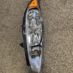 For 2014 2015 2016 2017Ford Fiesta Halogen Right Headlight Headlamp Replacement Passenger Side Chrome Housing Clear 