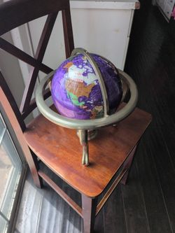 Esfera Mundial Con Brújula Abajo