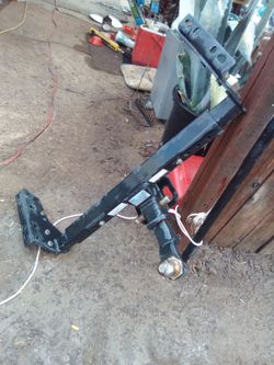 Reese universal hitch