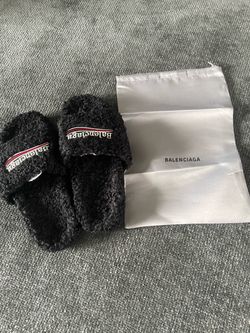 Luxury comfy slides