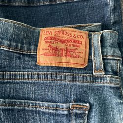 Women’s levis