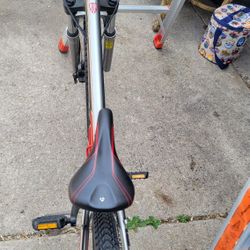 Bike Trek 3700 In Very Good Condition. Almost New 