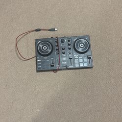 Hercules DJControl Inpulse 200 – DJ controller with USB