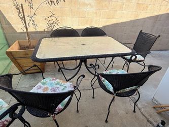 Outdoor Patio Table and Chair Set