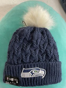 Women’s/Girl’s Seahawks Knit Hat With Removable Pom