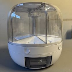 Storage box dispenser