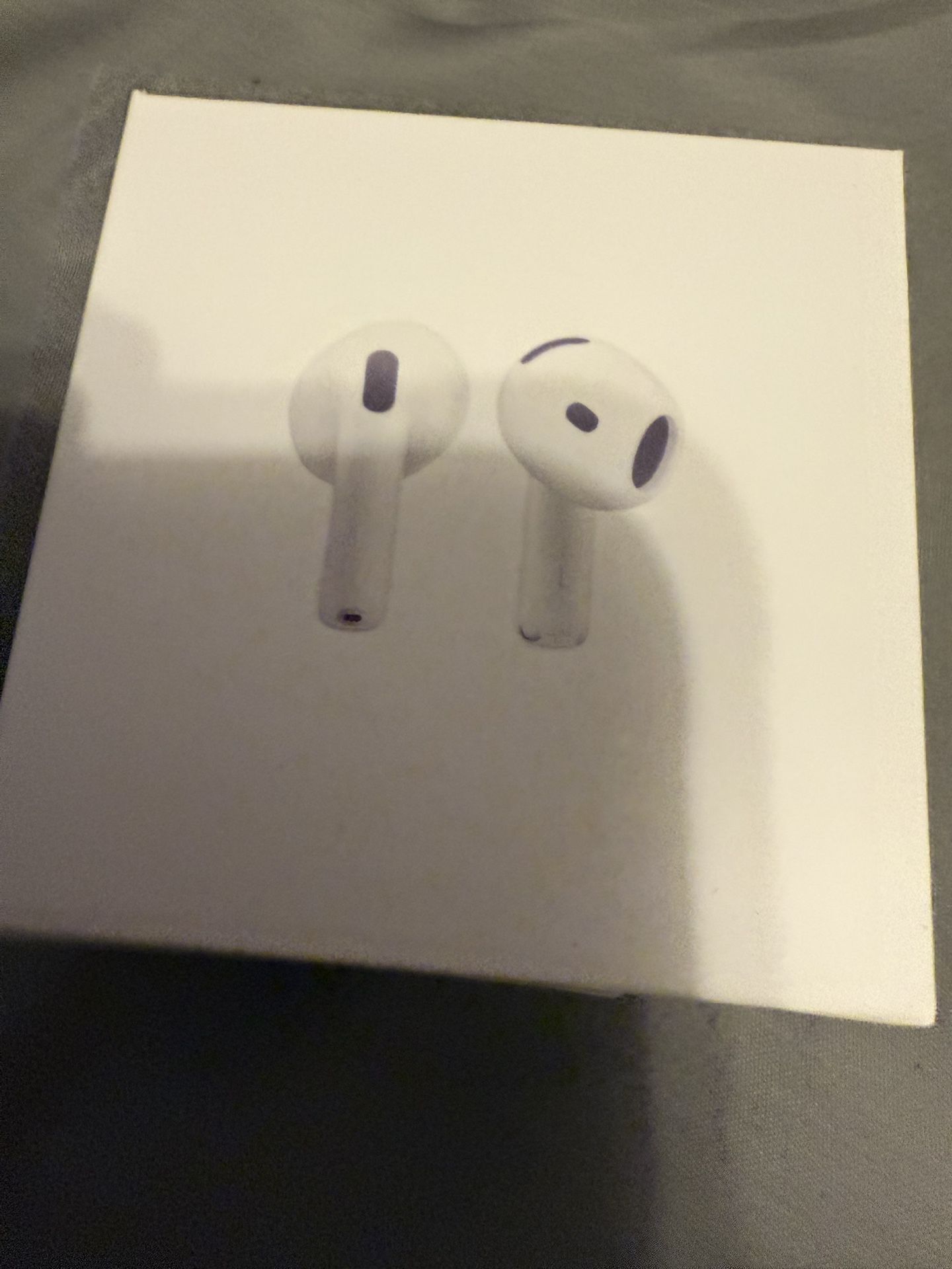 AirPod 4