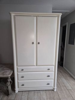 Vintage Sauder "Cottage Road" Armoire - Soft White -