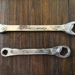 2 Multi purpose universal wrenches