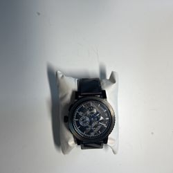 Burberry watch sapphire crystal with rubber band