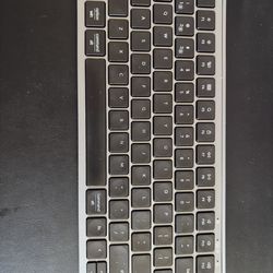 Keychron B1 Pro Wireless Keyboard QMK/ZMK/VIA keys customization