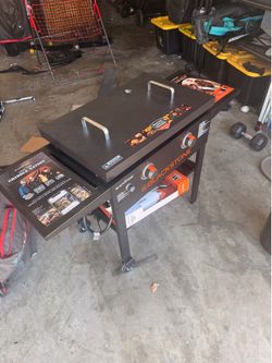 Black Stone GRIDDLE WITH HOOD BUNDLE