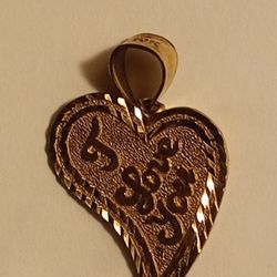 10k gold "I Love You" heart pendant