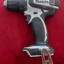 Makita XFD01 18 Volt LXT Lithium-lon Cordless Drill 1/2 in. Tool Only 
