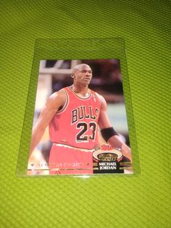 Near Mint Michael Jordan Basketball Card - 1993 Topps Stadium Club Members Choice #210