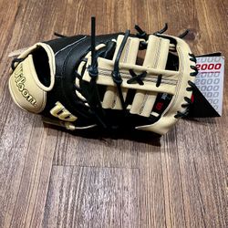 Wilson A2000 1679SS First Base 12.5"- NEW