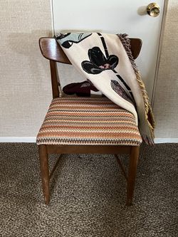 Mid Century Modern Dining Chair