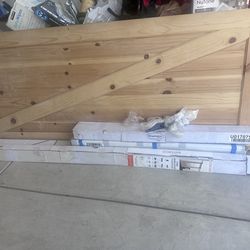 New 8ft x 36in Barn door with 3 hardware