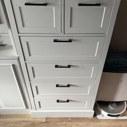 White 6 Drawer Dresser, 47'' Tall Modern Vertical Chest of Drawers with Painted Wood, Storage Dressers for Bedroom, Living Room, Hallway, Entryway, Wh