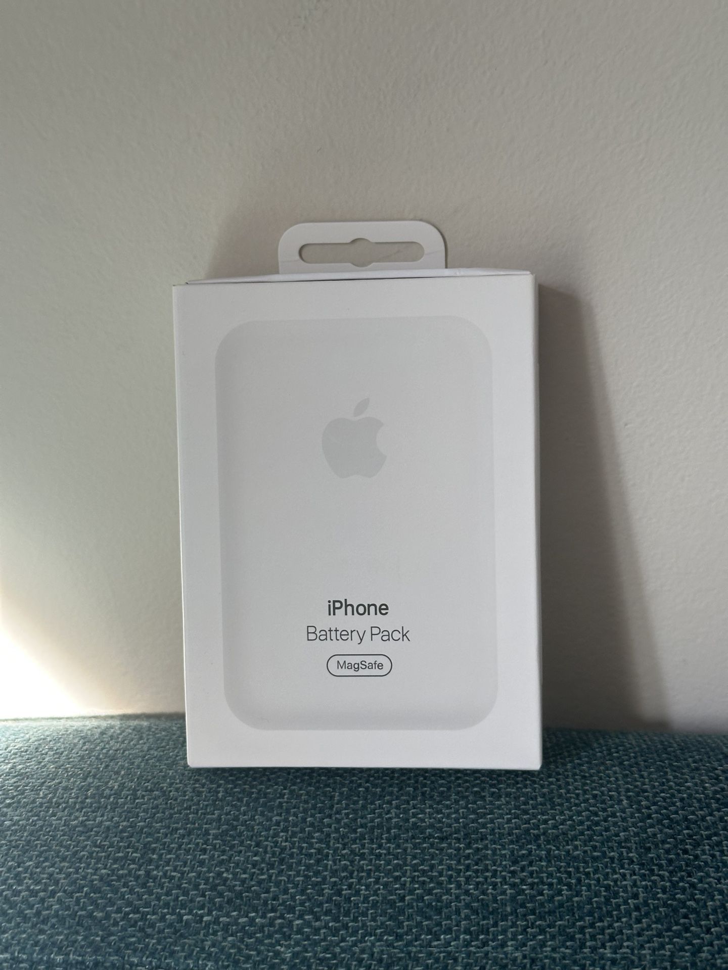 iPhone Battery Pack ONLY 26$ Retail $50 BRAND NEW