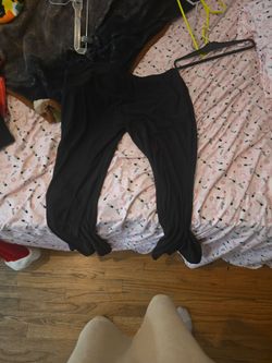 Long black leggings
