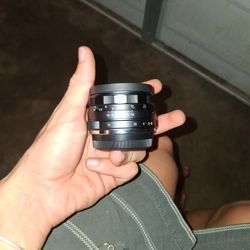 Meike MK-35mm f/1.4 lens