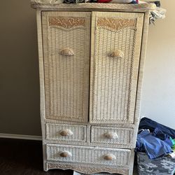 Armoire