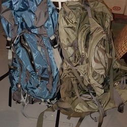 AREI Trail Backpack Model VENUS 75 And CRESTRAIL 70