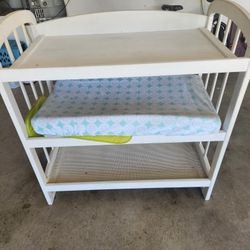 FREE!!!!....Baby Diaper Changing Table